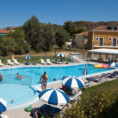 Plubis Studios Kalamaki  Bagian luar foto